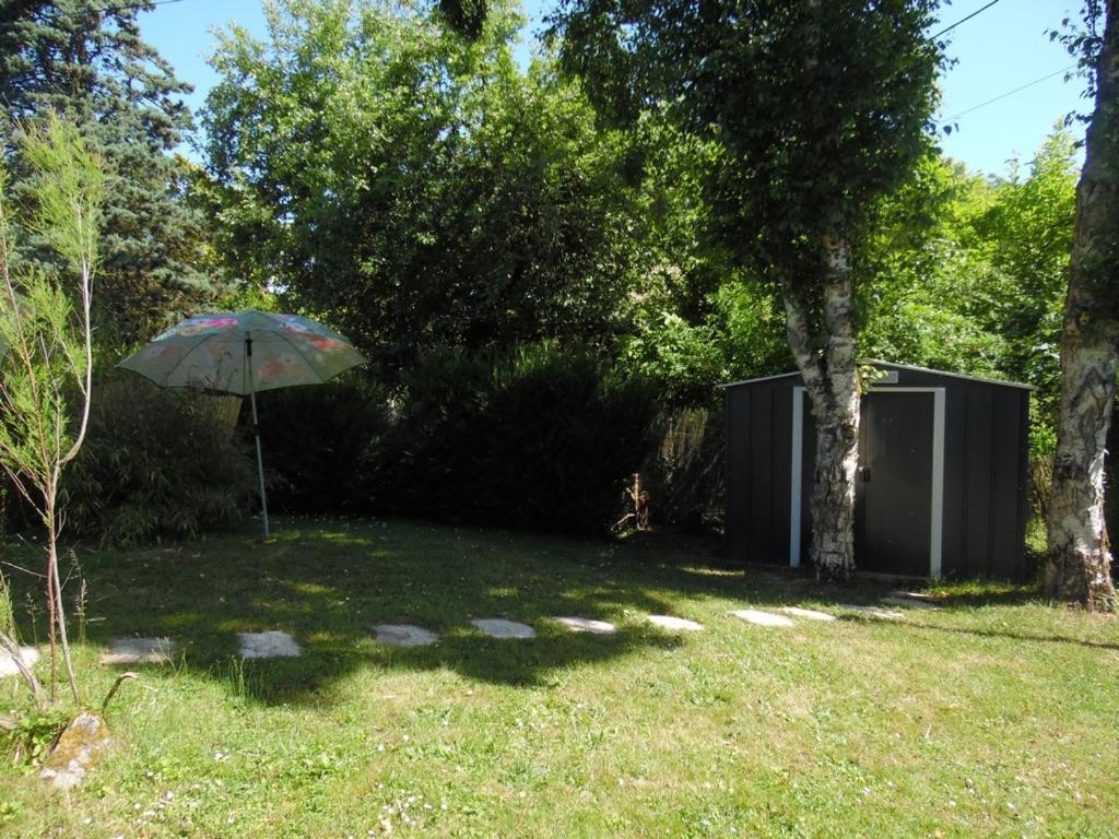 Le Clos Des Tuileries Montholon Exterior foto